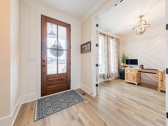 3rd image of 6521 Camellia Creek Dr