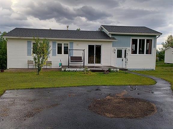 2nd image of 9 Juniper Crescent