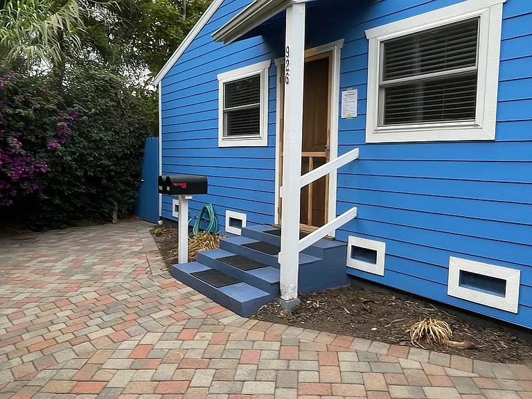 926 California Ave — Photo 11