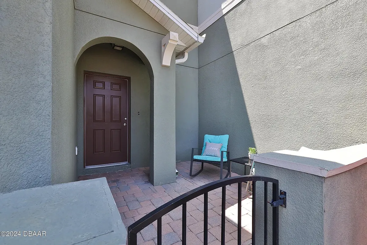 Building Photo - 249 Tarracina Way