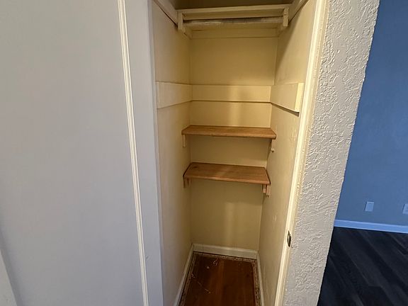 5th image of 1314 W Weldon Ave #A