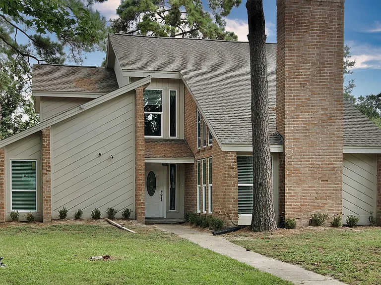5111 Pinewilde Dr — Photo 2