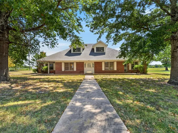 151 S 2nd St, Porter, OK 74454