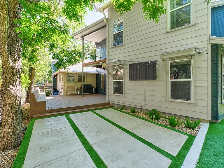 307 W Annie St — Photo 32