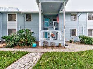9637 Riverside Dr APT 3, Sebastian, FL 32958