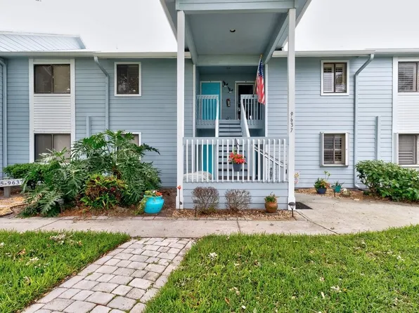 9637 Riverside Dr APT 3, Sebastian, FL 32958