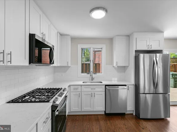 5517 Southampton Dr, Springfield, VA 22151