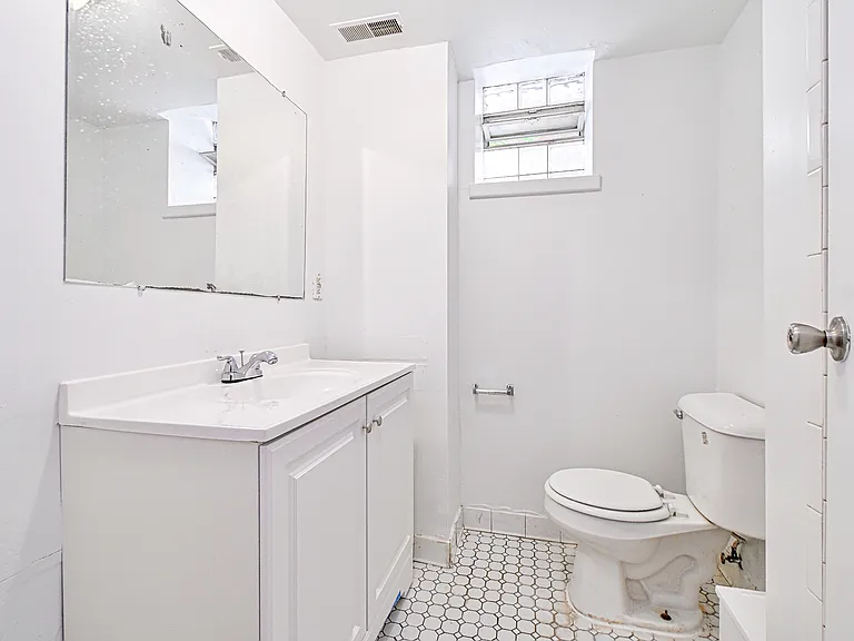 3280 Jefferson Ave #1 — Photo 26