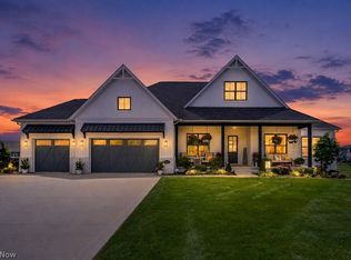 5740 Shadow Ridge Cir NW, North Canton, OH 44720