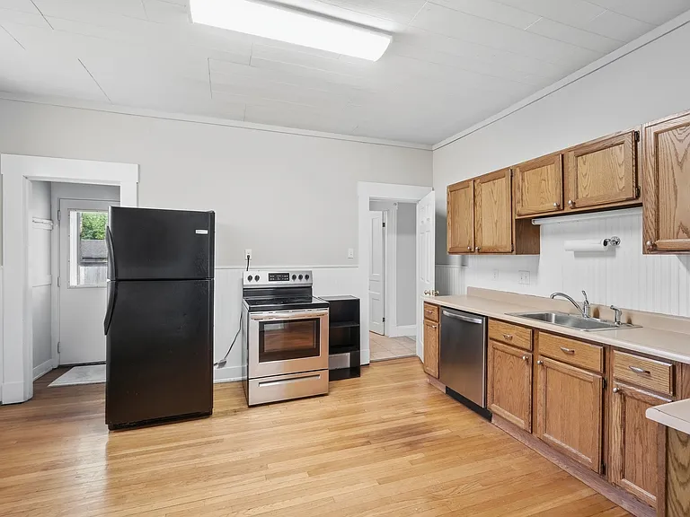 3774 Drake Ave — Photo 12