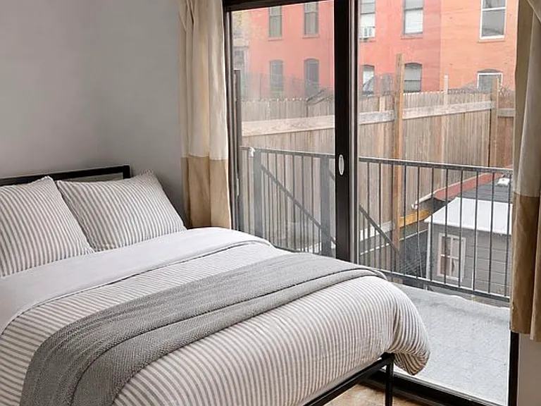 216 Edgecombe Ave #1 — Photo 3