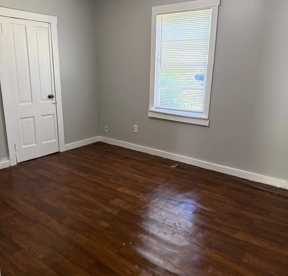 1244 Kings Hwy - 1244 Kings Hwy — Photo 2