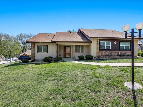 4 Walter Dr, Bella Vista, AR 72714