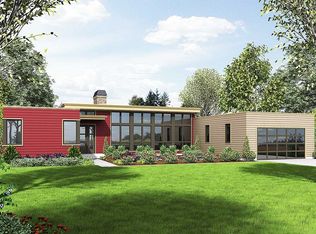 521 3rd Ave, Fox Island, WA 98333