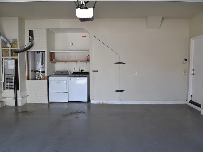 2-car garage with washer and dryer