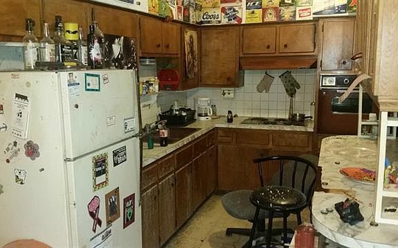 4th image of 3300 Kiowa Dr