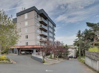 15020 Bothell Way NE APT 205, Lake Forest Park, WA 98155