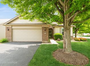 2764 Cascade Falls Cir, Elgin, IL 60124