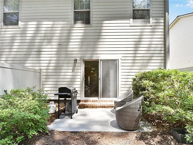 507 Reserve Ln — Photo 13