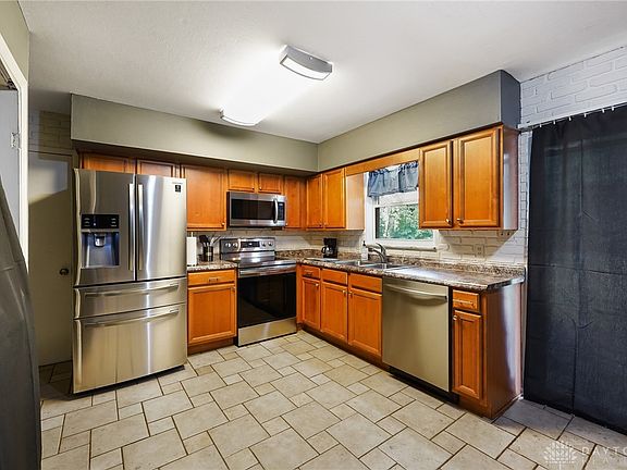 5th image of 50 Ironwood Dr