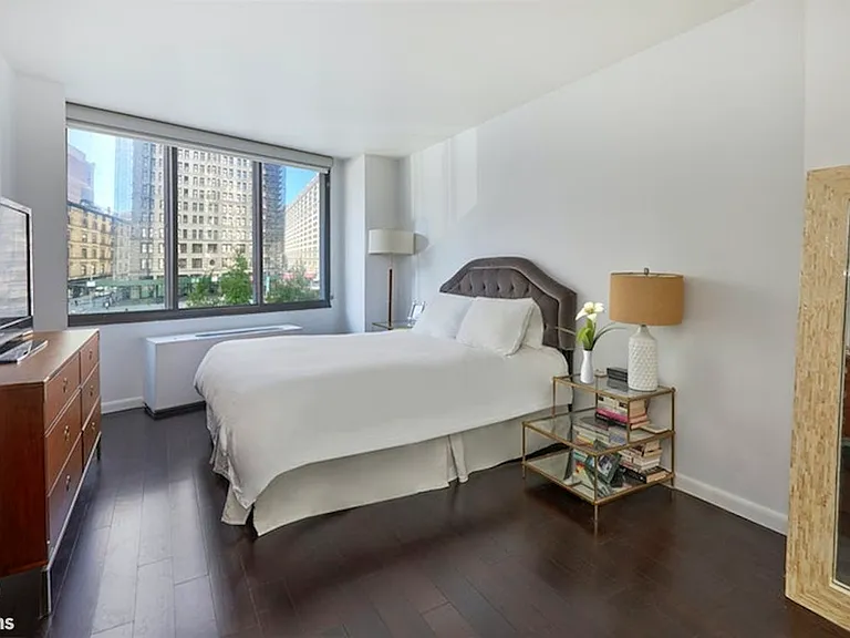 5 E 22nd St #4G — Photo 3