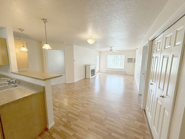 Maple Creek Apartments in South Fargo close to 45th Street — Photo 8