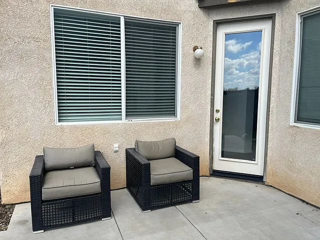 1960 N Tuscany Ln — Photo 10