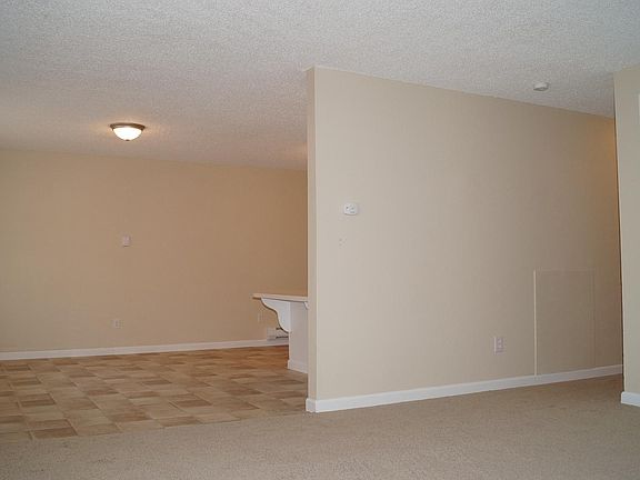 3rd image of 3705 E Portland Ave