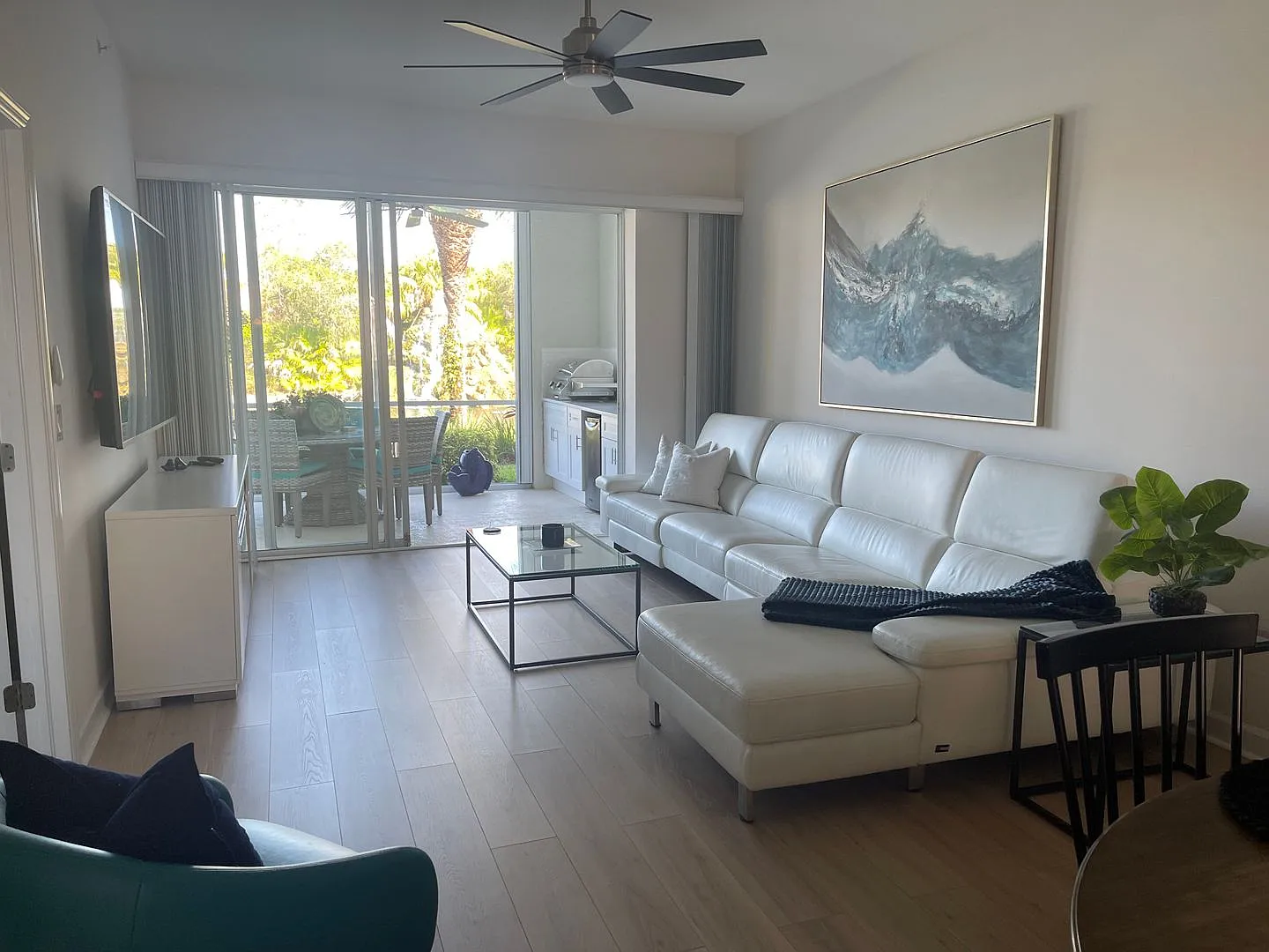 ** Falling Waters Beach Resort 2/2 Remodeled Beautiful Ground Floor Unit Available ** Seasonal ** — Photo 4