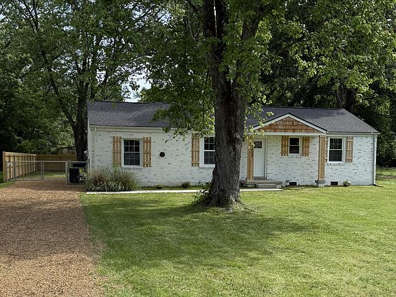 3rd image of 1802 Gardner Dr