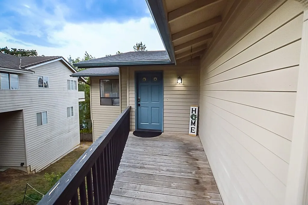 Bowmont Dr, Eugene — Photo 4