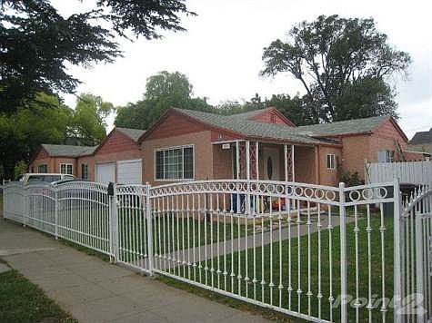 305 E Wakeham