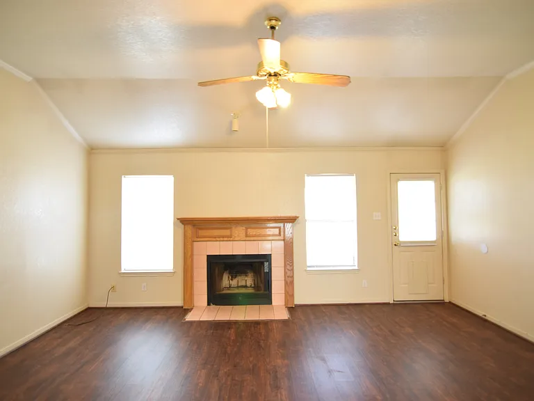 4201 Carolyn Dr — Photo 6
