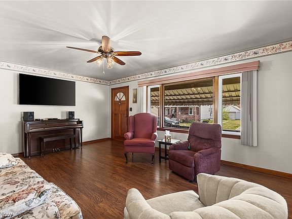 5th image of 314 Mound St