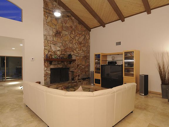 4th image of 5353 E Yucca St