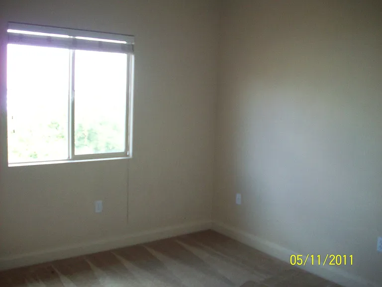 700 N Main E 6/h 4/h 5/h #8 — Photo 3