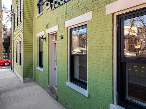 2nd image of 1707 Pleasant St #1