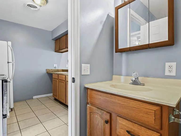 2832 Stanton St — Photo 30