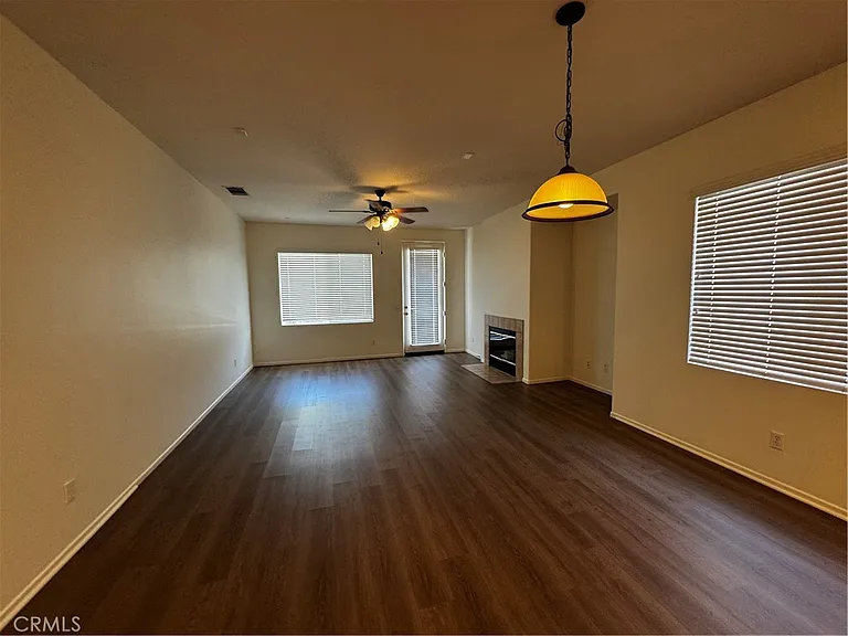 36168 Leeds St — Photo 4