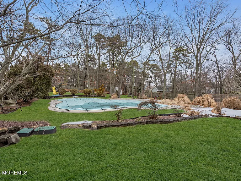 107 Shenandoah Blvd — Photo 61