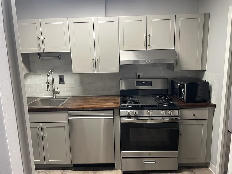 1 Crawford Pkwy #1704 — Photo 6