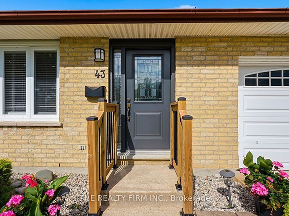 4th image of 43 Clara Cres