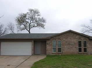 1838 Avenue B, Grand Prairie, TX 75051