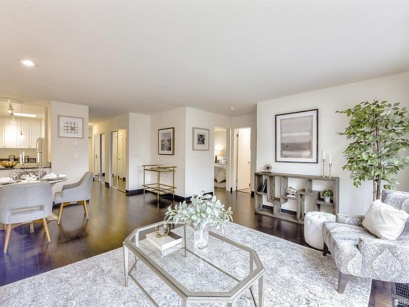 5th image of 33 Midway St APT 301