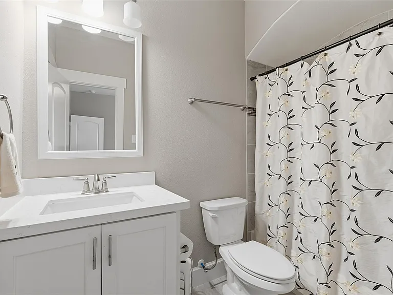 2604 Bevis St #D — Photo 7
