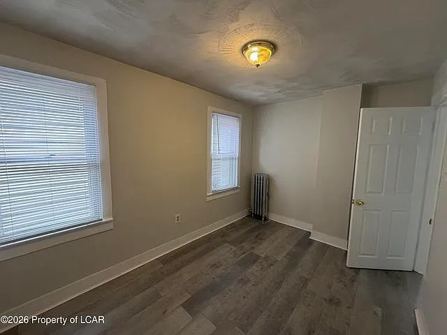 178 S Sherman St — Photo 12