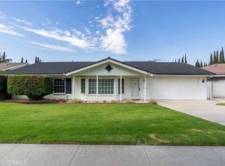415 E Kendall St, Corona, CA 92879