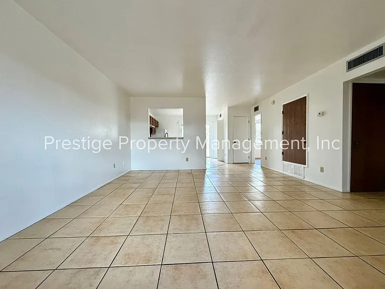 1438 N Alamo Ave #1-7 — Photo 5
