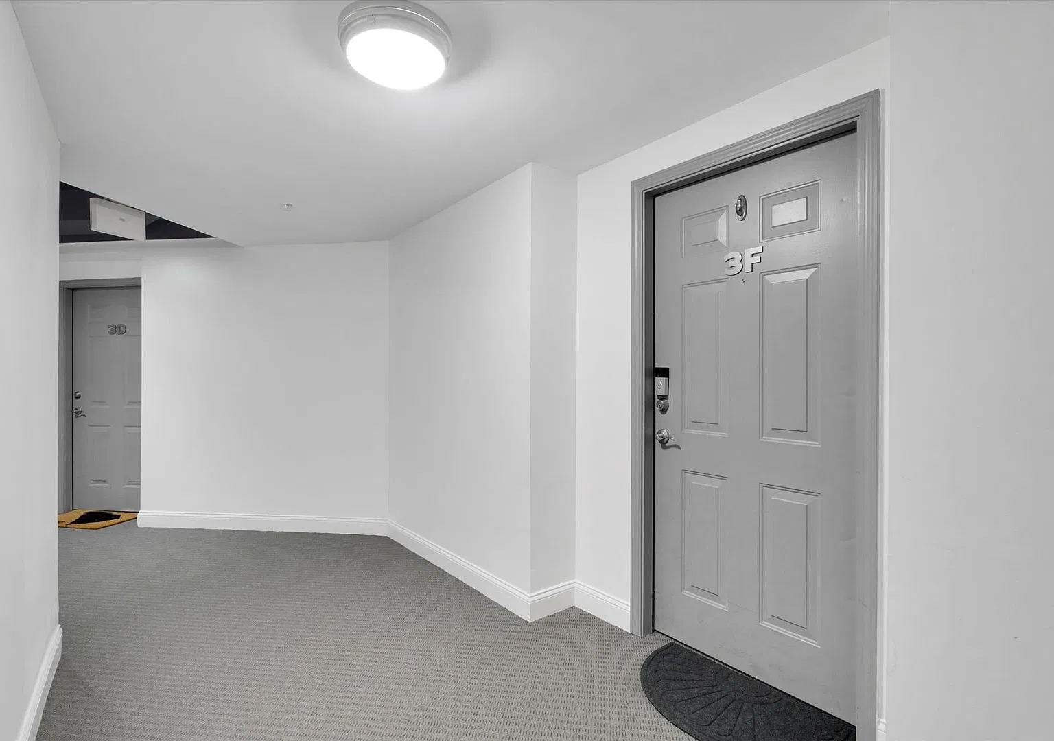 Modern 3-Bedroom Townhome Near Downtown Greer with Garage & Loft — Photo 4