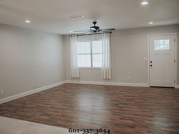 5th image of 427 McVay Dr